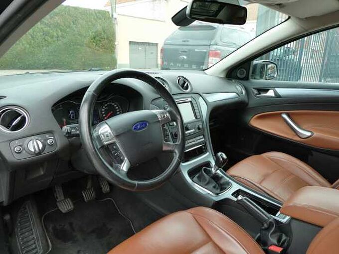 Ford Mondeo 5d 1.6 TDCi 115pk Titanium Luxe Leder Trekhaak (19591)