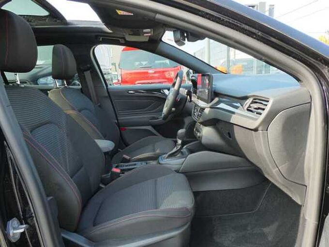 Ford Focus Break 1.0 i MHEV 155pk Automaat ST-Line Pano Trekhaak  6km stockwagen (46257)