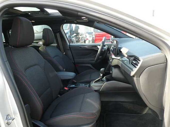 Ford Focus Break 1.0 i MHEV 155pk Automaat ST-Line Pano Trekhaak 11000km (29023)