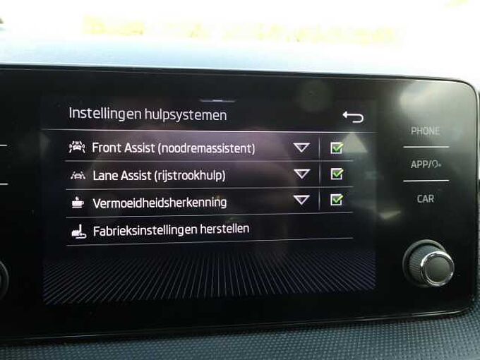 SKODA Fabia 1.0 TSi 110pk Automaat Business '24 22000km (38204)