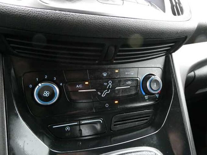 Ford C-Max 1.5 TDCi 95pk Business Luxe Trekhaak '17 137000km (30791)