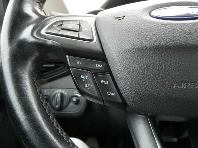 Ford C-Max 1.5 TDCi 95pk Business Luxe Trekhaak '17 137000km (30791)