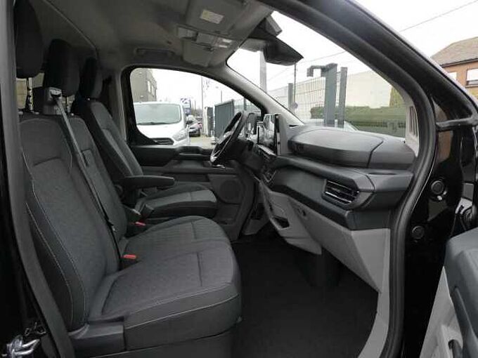 Ford Transit Custom L2 Multi-Use 6pl 2.0 TDCi 170pk Automaat Limited Luxe STOCK 19km (25899)