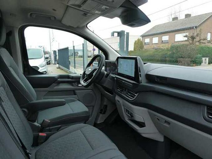 Ford Transit Custom L2 Multi-Use 6pl 2.0 TDCi 170pk Automaat Limited Luxe STOCK 19km (25899)