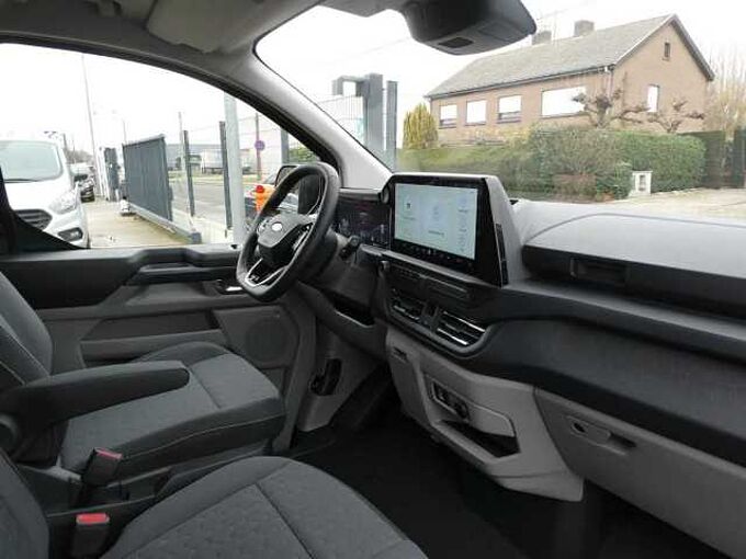 Ford Transit Custom L2 Multi-Use 6pl 2.0 TDCi 170pk Automaat Limited STOCK '26 18km (25902)