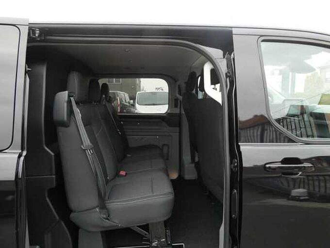 Ford Transit Custom L2 Multi-Use 6pl 2.0 TDCi 170pk Automaat Limited STOCK '26 18km (25902)