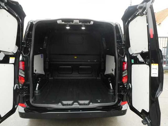 Ford Transit Custom L2 Multi-Use 6pl 2.0 TDCi 170pk Automaat Limited STOCK '26 18km (25902)