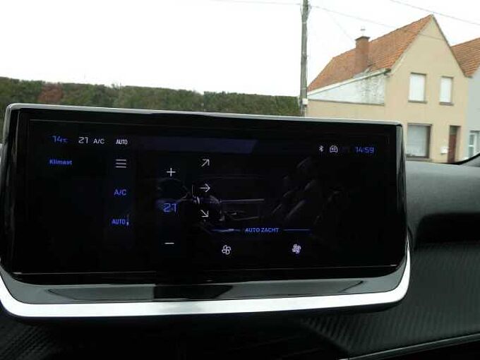 Peugeot 2008 1.2 i benzine 100pk Allure Luxe '25 26000km (62990)