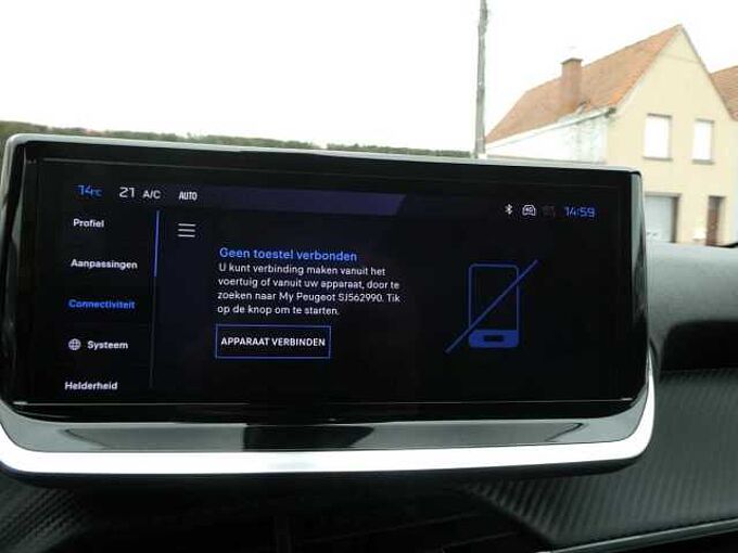 Peugeot 2008 1.2 i benzine 100pk Allure Luxe '25 26000km (62990)