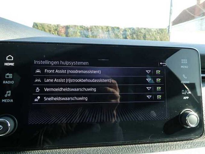 SKODA Scala 1.0 TSi 115pk Business Camera '24 28000km (15608)