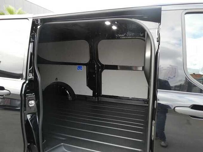 Ford Transit Custom 320L L2 2.0 TDCi 136pk Automaat 3pl Trend Luxe Leder Trekhaak STOCK (03513)
