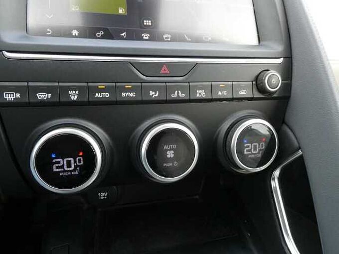Jaguar E-Pace 2.0D 150pk Automaat AWD Leder Pano Camera '20 89000km (87993)