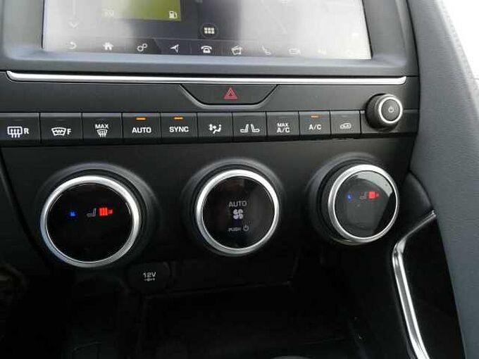 Jaguar E-Pace 2.0D 150pk Automaat AWD Leder Pano Camera '20 89000km (87993)