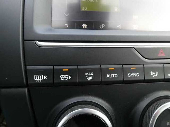 Jaguar E-Pace 2.0D 150pk Automaat AWD Leder Pano Camera '20 89000km (87993)