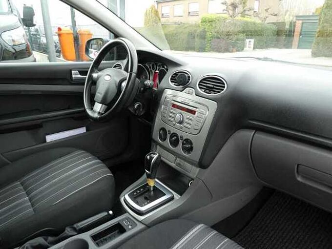 Ford Focus Break 2.0 TDCi 110pk Automaat Trend '09 316000km (19005)