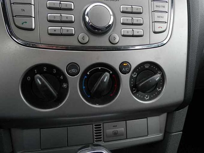 Ford Focus Break 2.0 TDCi 110pk Automaat Trend '09 316000km (19005)