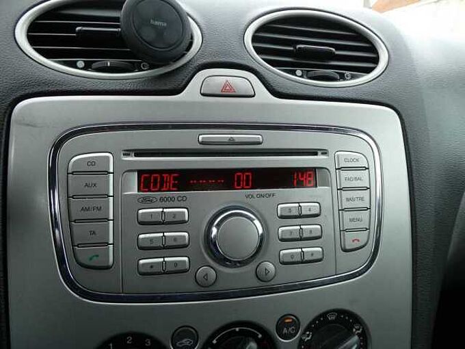 Ford Focus Break 2.0 TDCi 110pk Automaat Trend '09 316000km (19005)