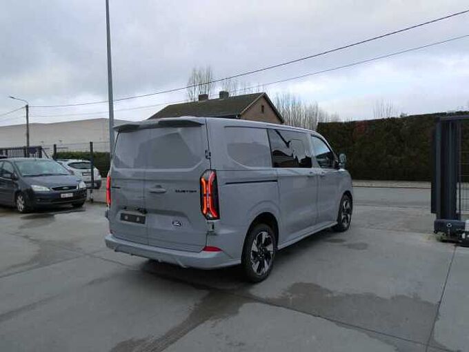 Ford Transit Custom L1 Multi-Use SPORT Raptor 5pl 2.5 i PHEV 233pk Automaat (14449)