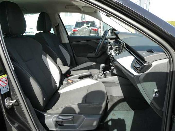 SKODA Kamiq 1.0 TSi 115pk Automaat Business Camera '25 14000km (86721)