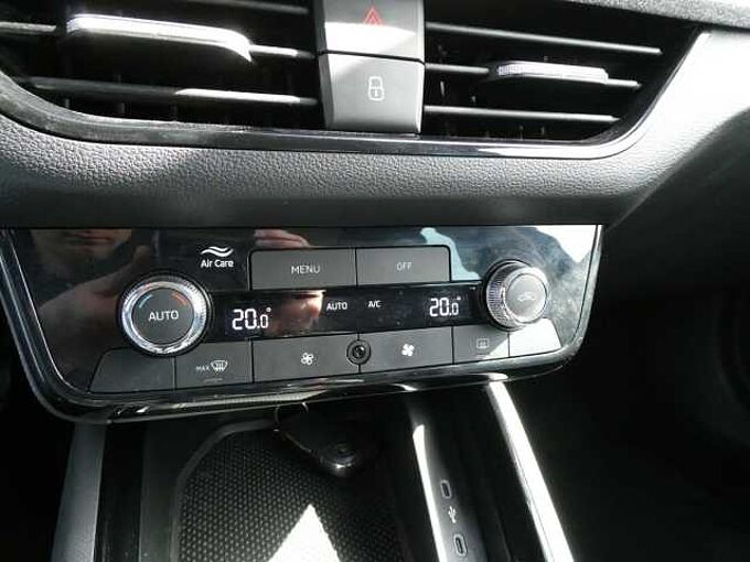 SKODA Kamiq 1.0 TSi 115pk Automaat Business Camera '25 14000km (86721)