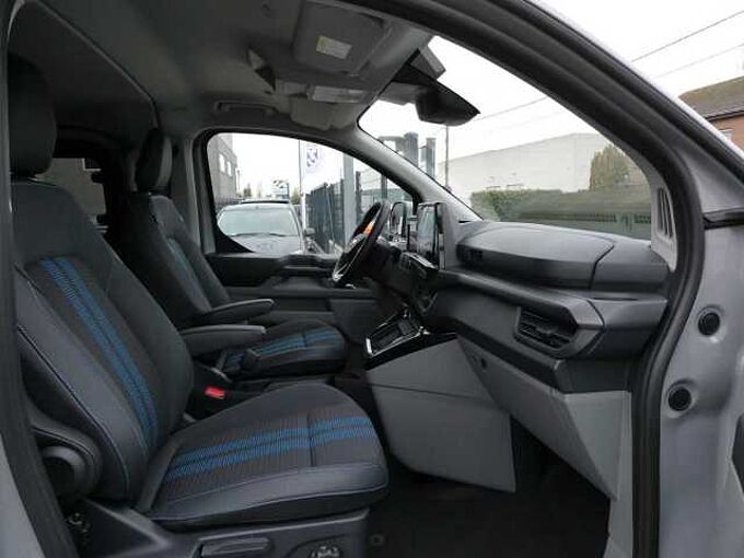 Ford Transit Custom L1 Multi-Use SPORT 5pl 2.5 i PHEV 233pk Automaat STOCK (14475)