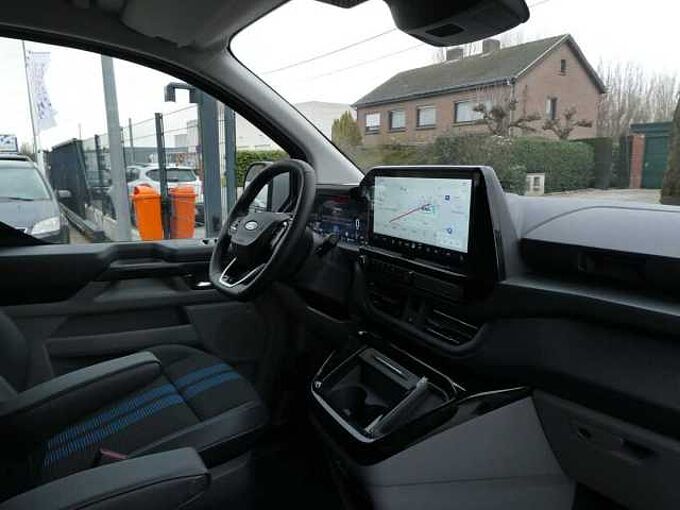 Ford Transit Custom L1 Multi-Use SPORT 5pl 2.5 i PHEV 233pk Automaat STOCK (14475)
