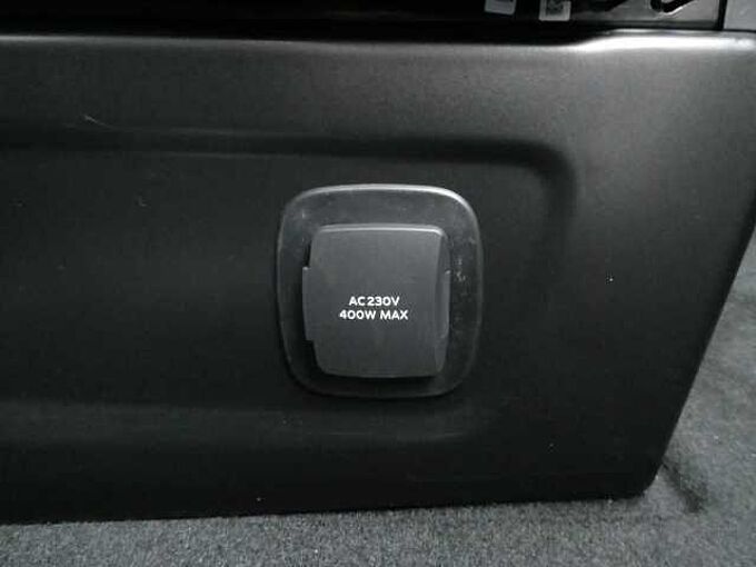 Ford Transit Custom L1 Multi-Use SPORT 5pl 2.5 i PHEV 233pk Automaat STOCK (14475)