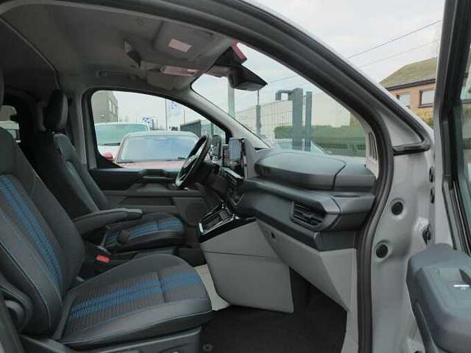Ford Transit Custom L1 Multi-Use SPORT 5pl 2.5 i PHEV 233pk Automaat STOCK (18845)