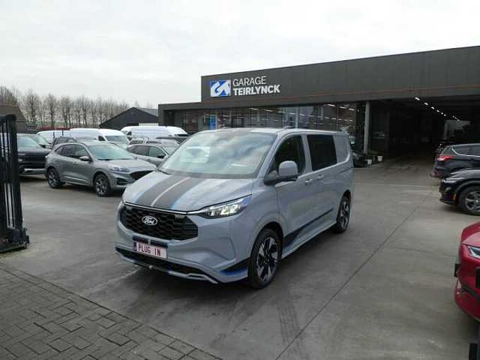 Ford Transit Custom L1 Multi-Use SPORT 5pl 2.5 i PHEV 233pk Automaat STOCK (18845)