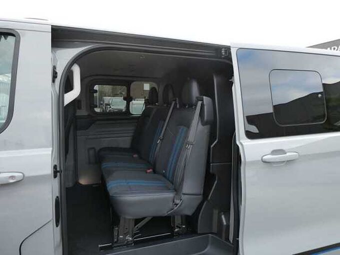Ford Transit Custom L1 Multi-Use SPORT 5pl 2.5 i PHEV 233pk Automaat STOCK (14469)