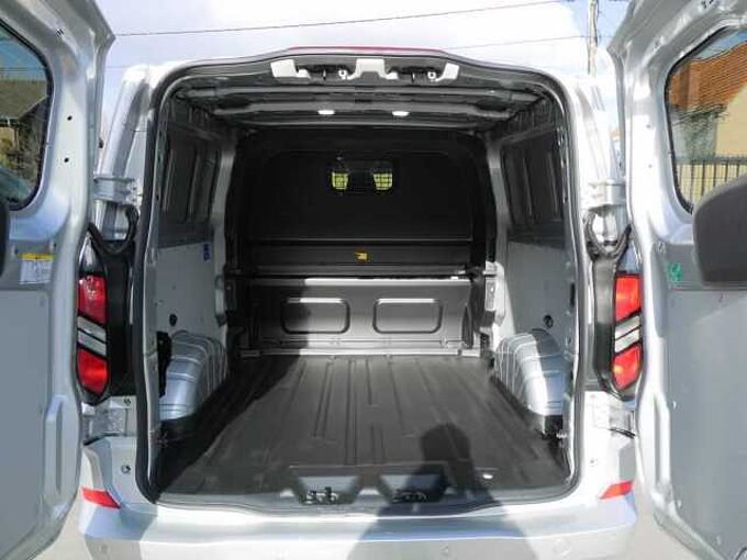 Ford Transit Custom DCAB L2 5 plaatsen 2.0D 170pk Automaat Limited BLIS ACC STOCK (17651)