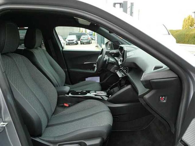 Peugeot 2008 1.2 i MHEV 136pk Automaat Allure 360&deg; Camera BLIS ACC '25 19000km (81952)