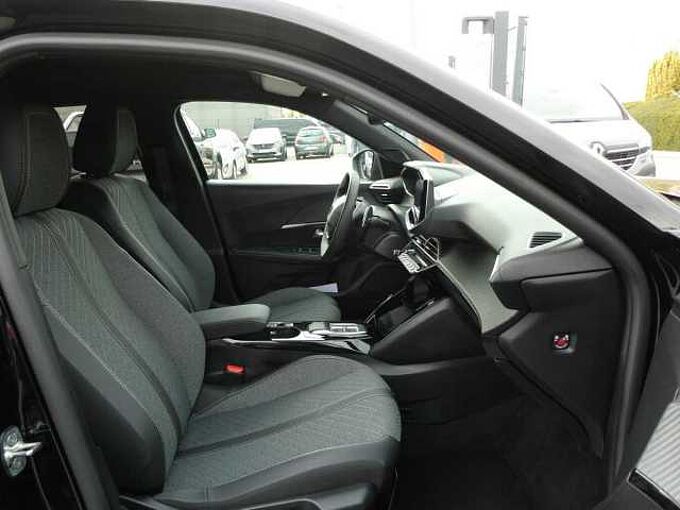 Peugeot 2008 1.2 i MHEV 136pk Automaat Allure '25 19000km (84519)
