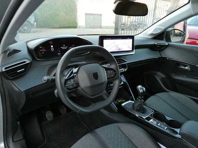 Peugeot 208 1.2 i benzine 100pk Allure '24 360&deg;camera BLIS ACC 14000km (81188)