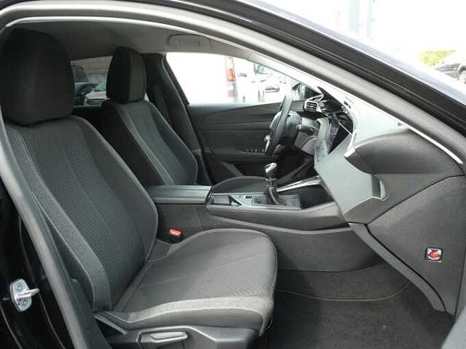 Peugeot 308 1.2 i benzine 110pk Business Camera 5d '22 53000km (17853)