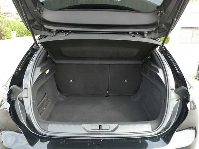 Peugeot 308 1.2 i benzine 110pk Business Camera 5d '22 53000km (17853)