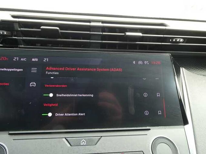 Peugeot 308 1.2 i benzine 110pk Business Camera 5d '22 53000km (17853)