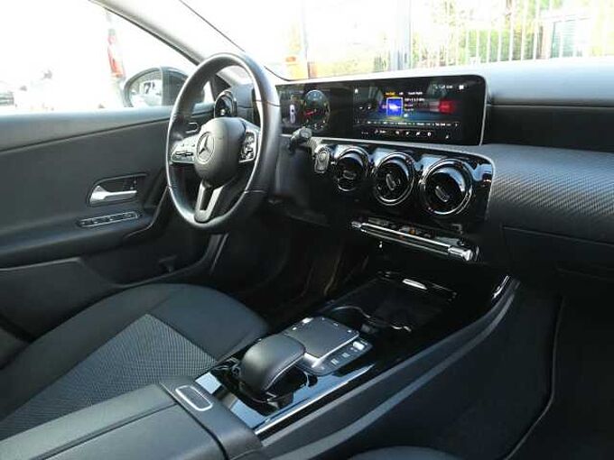 Mercedes-Benz A180 1.3 i 136pk Automaat Sport Business Camera '20 104000km (78311)