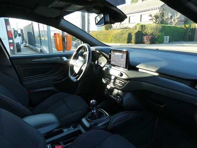 Ford Focus 5d 1.0 i ecoboost 125pk ST-Line '19 115000km (21804)