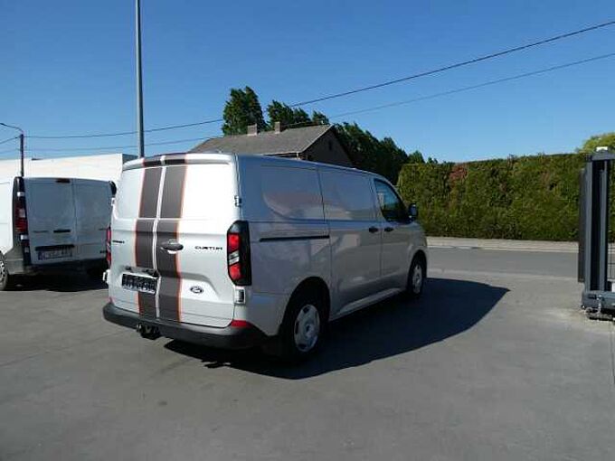 Ford Transit Custom L1 2.0 TDCi 136pk 3pl Trend Trekhaak Camera '24 10000km (56526)