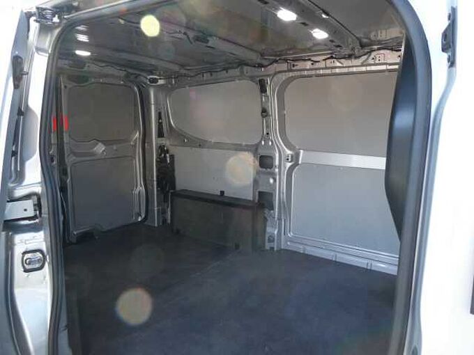 Ford Transit Custom L1 2.0 TDCi 136pk 3pl Trend Trekhaak Camera '24 10000km (56526)