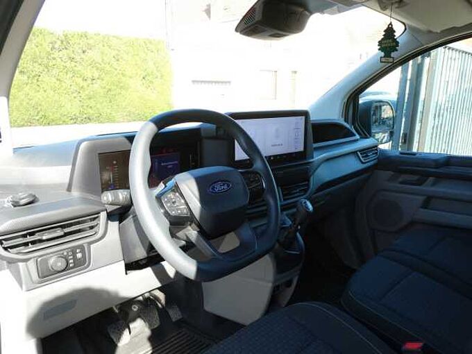 Ford Transit Custom L1 2.0 TDCi 136pk 3pl Trend Trekhaak Camera '24 10000km (56526)