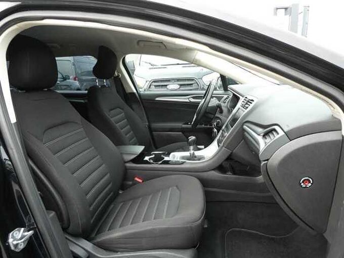 Ford Mondeo Break 1.6 TDCi 115pk Titanium '16 203000km (03029)