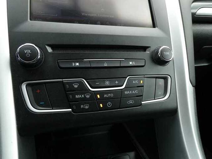 Ford Mondeo Break 1.6 TDCi 115pk Titanium '16 203000km (03029)