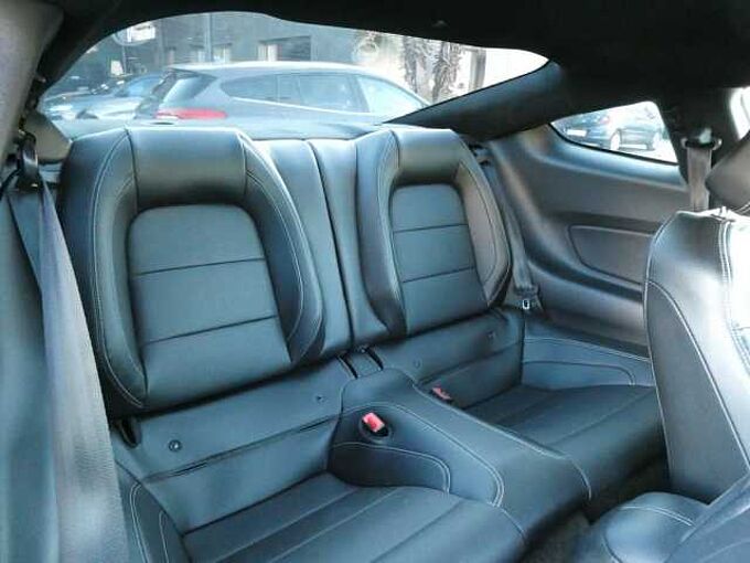 Ford Mustang Coupe 2.3 i 290pk Black Edition Sport '18 52000km (33915)