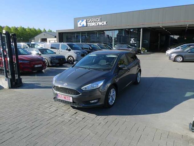 Ford Focus 5d 1.5 TDCi 120pk Titanium Luxe '16 192000km (45752)