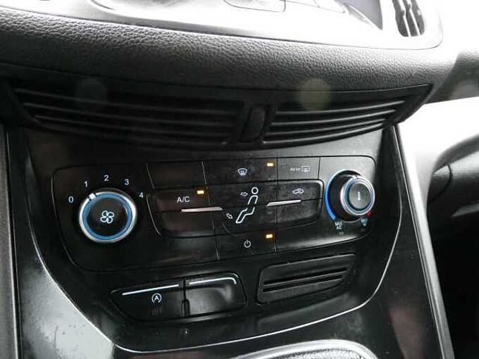 Ford C-Max 1.5 TDCi 95pk Business Luxe Trekhaak '17 137000km (30791)