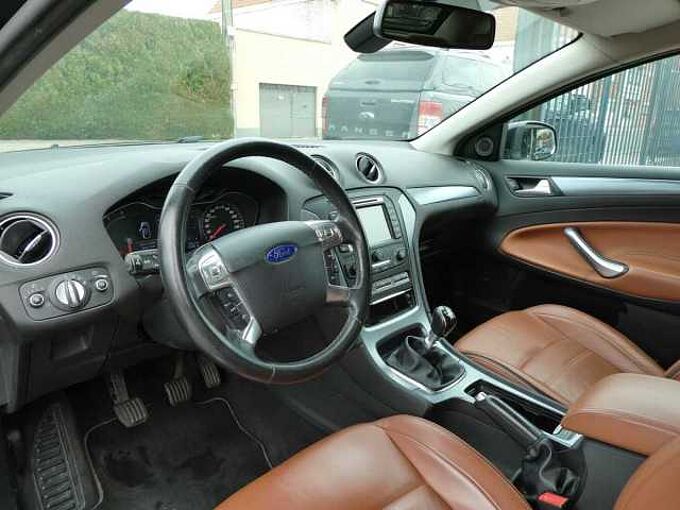 Ford Mondeo 5d 1.6 TDCi 115pk Titanium Luxe Leder Trekhaak (19591)