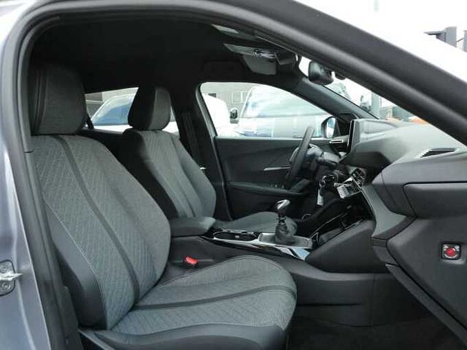 Peugeot 2008 1.2 i benzine 100pk Allure 360° Camera BLIS ACC '25 21000km (548041)