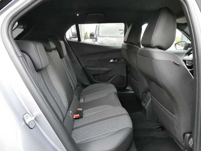 Peugeot 2008 1.2 i benzine 100pk Allure 360° Camera BLIS ACC '25 21000km (548041)